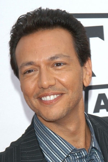 Actor Glenn Scarpelli