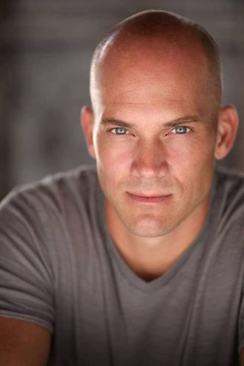 Actor Aaron Smolinski