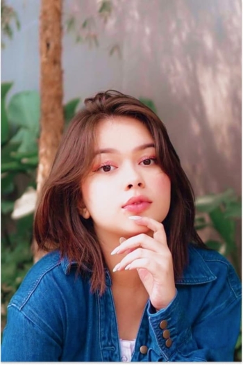 Actor Rebecca Klopper