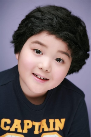 Actor Jung Joon-hwi
