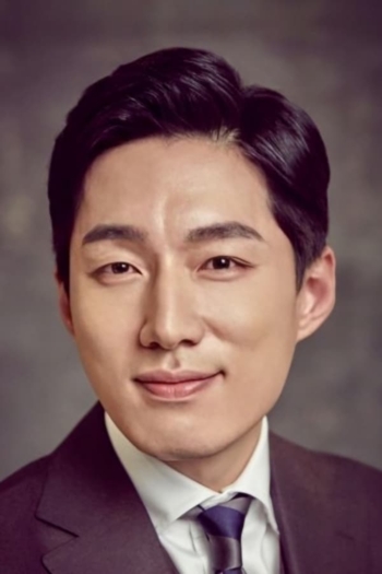 Actor Kim Yool-ho