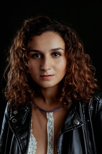 Actor Naiara Almirante