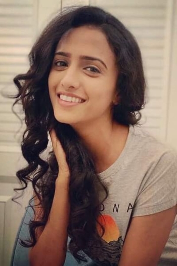 Actor Vidhi Chitalia