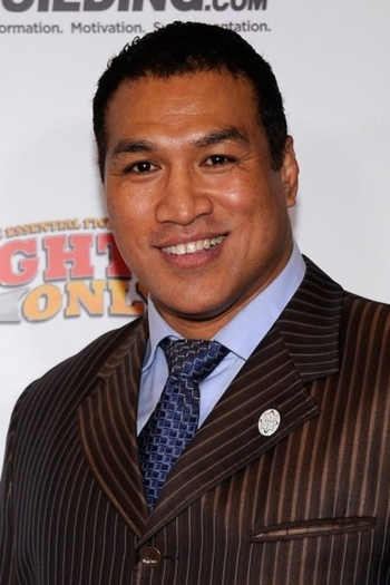 Actor Ray Sefo