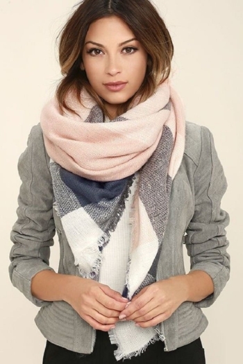 Actor Cassandra Tuten