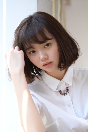 Actor Manami Enosawa