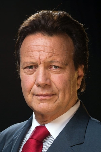 Actor Roberto Vander