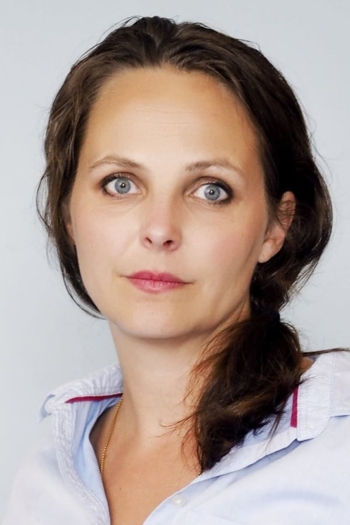 Actor Cecilie A. Mosli