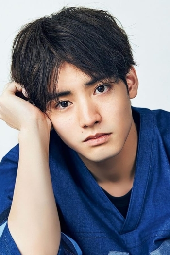 Actor Eiji Akaso