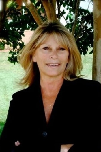 Actor Sharon Lewis