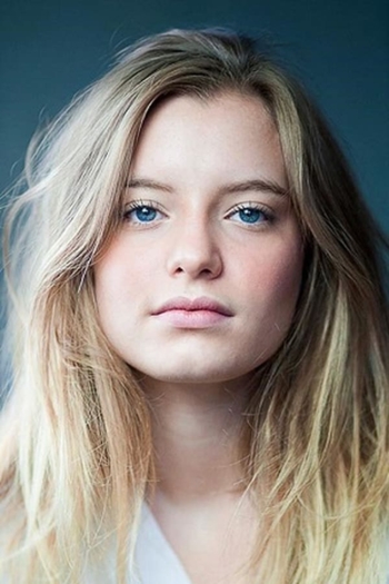 Actor Artemisia Toussaint