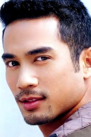 Actor Theerapat Sajakul