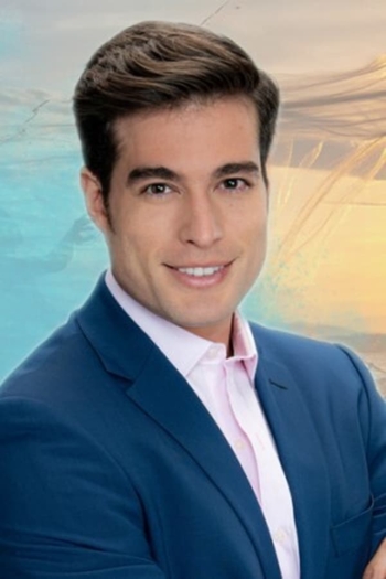 Actor Danilo Carrera