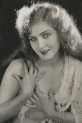 Actor Mary Eaton