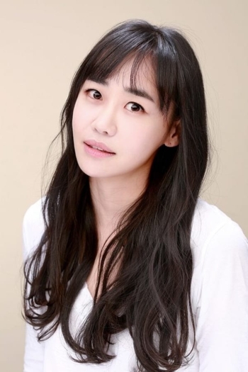 Actor Kang Rae-yeon