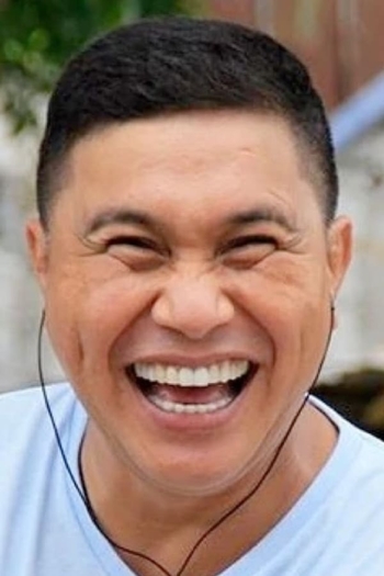 Actor Jose Manalo