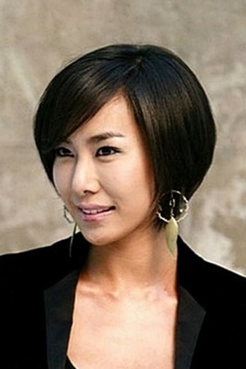 Actor Lee Hwa-sun
