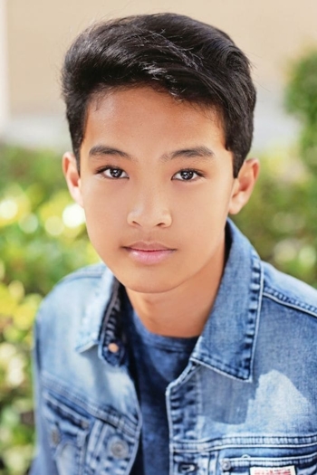 Actor Riley Lio
