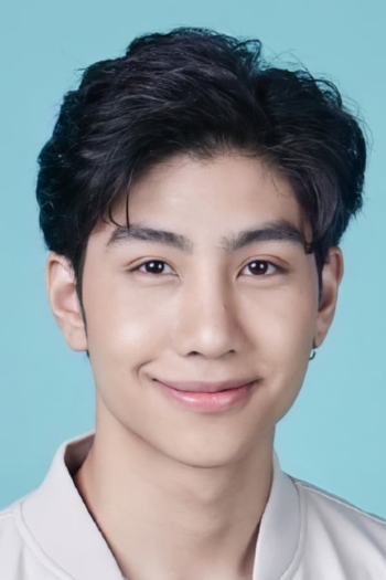 Actor Mond Tanutchai Wijitvongtong