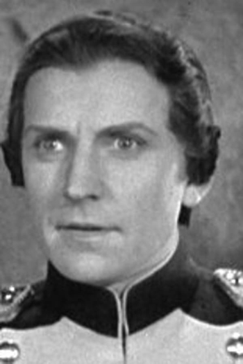 Actor Arthur Pierson