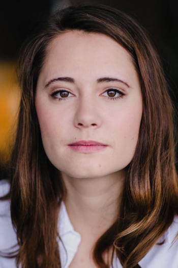 Actor Abigail Winter