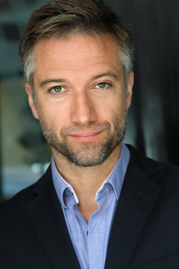 Actor Howard Corlett