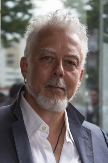 Actor Erik Canuel