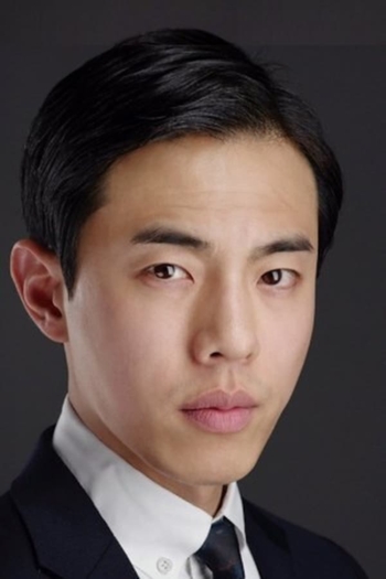Actor Park Sang-Hwi