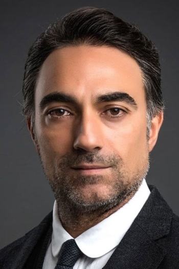 Actor Selim Bayraktar