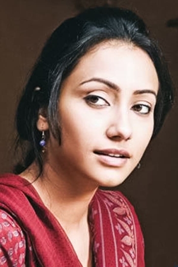 Actor Nicolette Bird