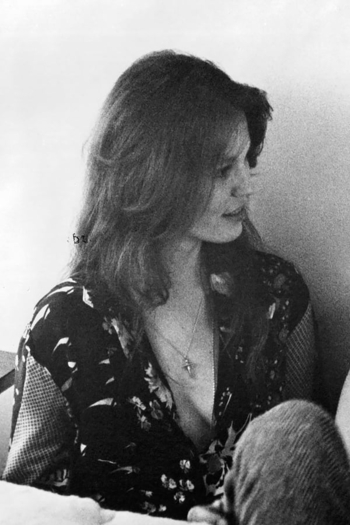 Actor Elizabeth Deering