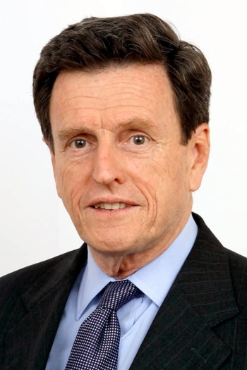 Actor Carlos Larraín