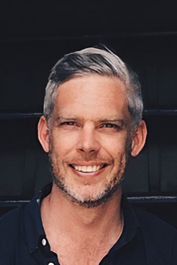 Book author Sam Willis