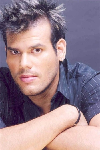 Actor Gerhard Acao