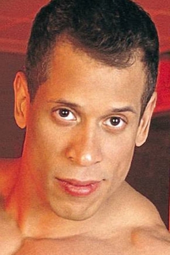 Actor Diego Alvarez