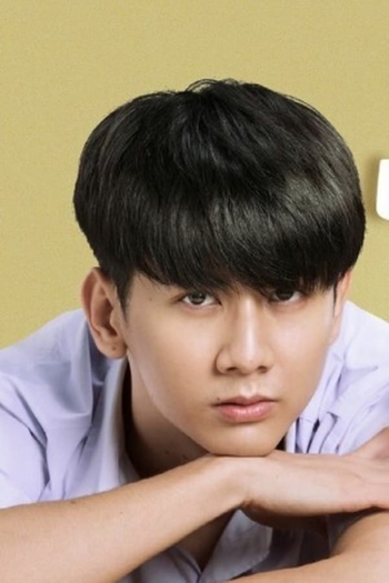 Actor Bever Patsapon Jansuppakitkun