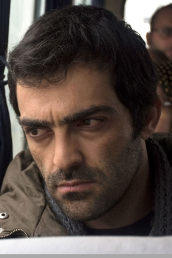 Actor Reza Akhlaghirad