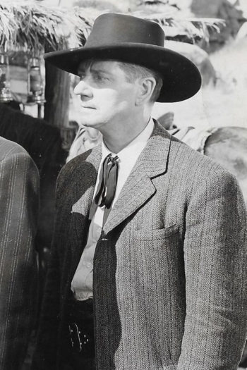 Actor Cyril Ring
