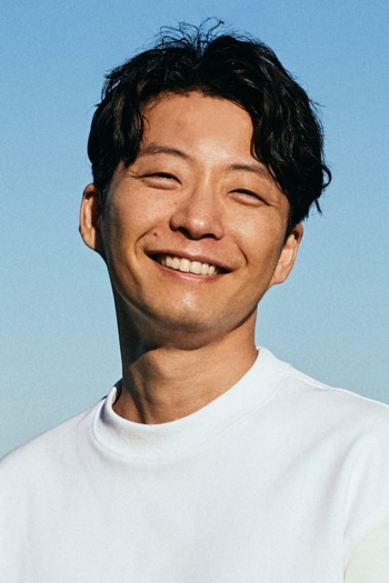 Actor Gen Hoshino