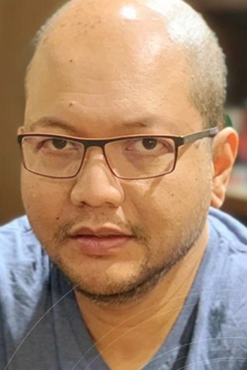 Actor Satrio Budiono