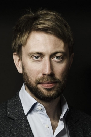 Actor James Phillips