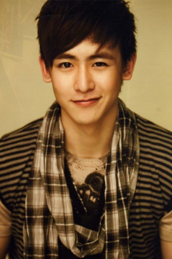 Actor Nichkhun Horvejkul