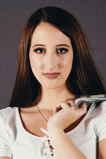 Actor Elisabeth Manente