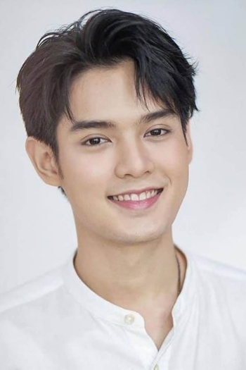 Actor Khawbaimai Jirayus