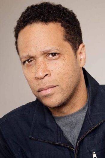 Actor Kevin Avery