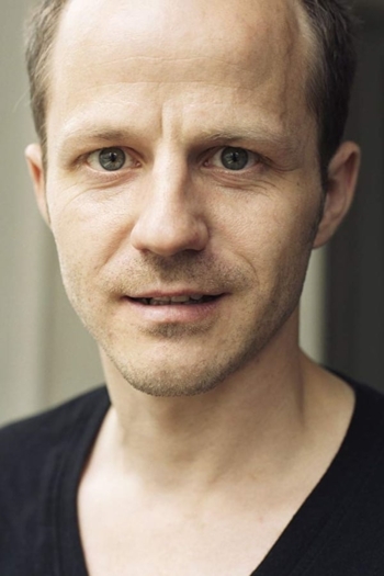 Actor Rolf Peter Kahl