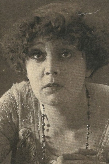 Actor Annie Bos