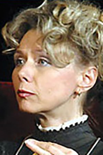 Actor Alyona Okhlupina