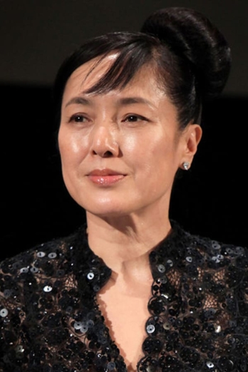 Actor Kaori Momoi