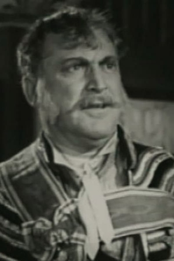 Actor Michael Visaroff